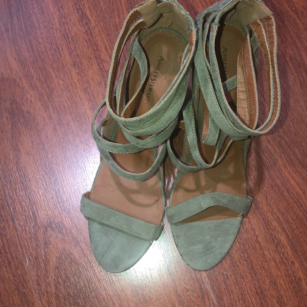 Army Green size 12 Wedges Heel